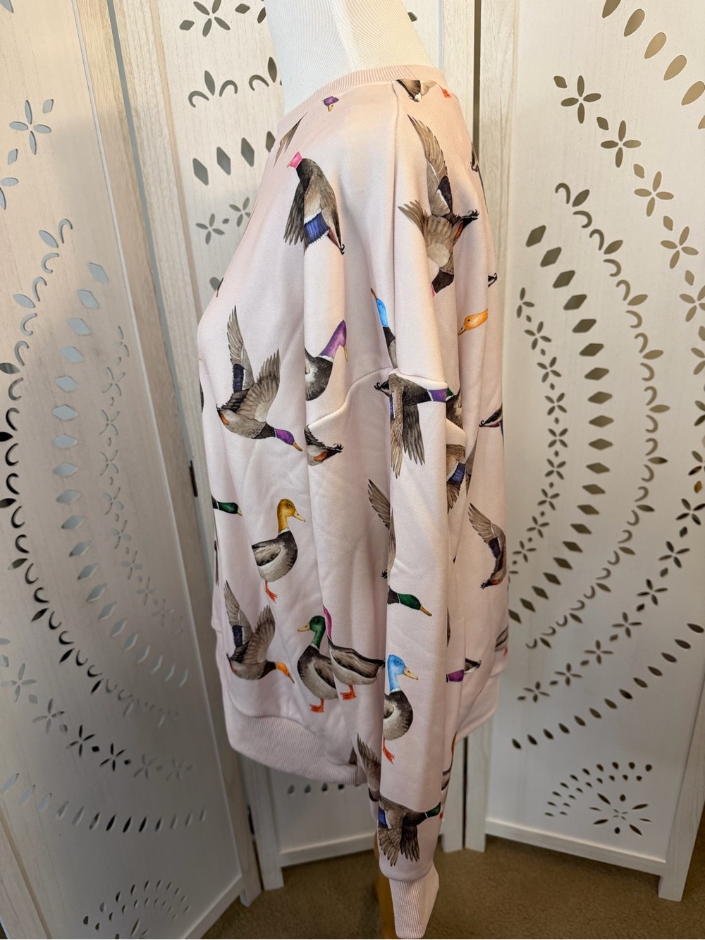 Light Pink Duck Print Pullover Sweatshirt. NWOT. - Picture 11 of 13